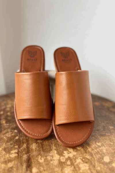 Fashion Vegan Leather Camel Slide Sandals