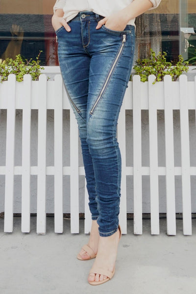 Mid Rise Asymmetrical Front Zipper Crinkle Jeans - The Fabulous Rag 